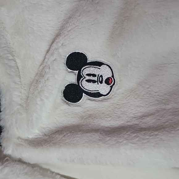 Disney Mickey Mouse 90th Anniversary Faux Fur White Bomber Jacket XL - Picture 3 of 6